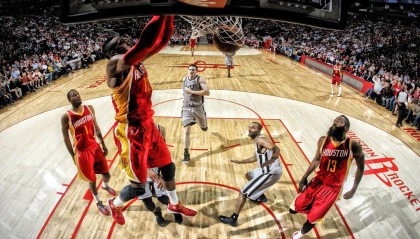 开云电子竞技-未来“足球帝国”新星在欧冠绽放光彩，足球未来10大新星