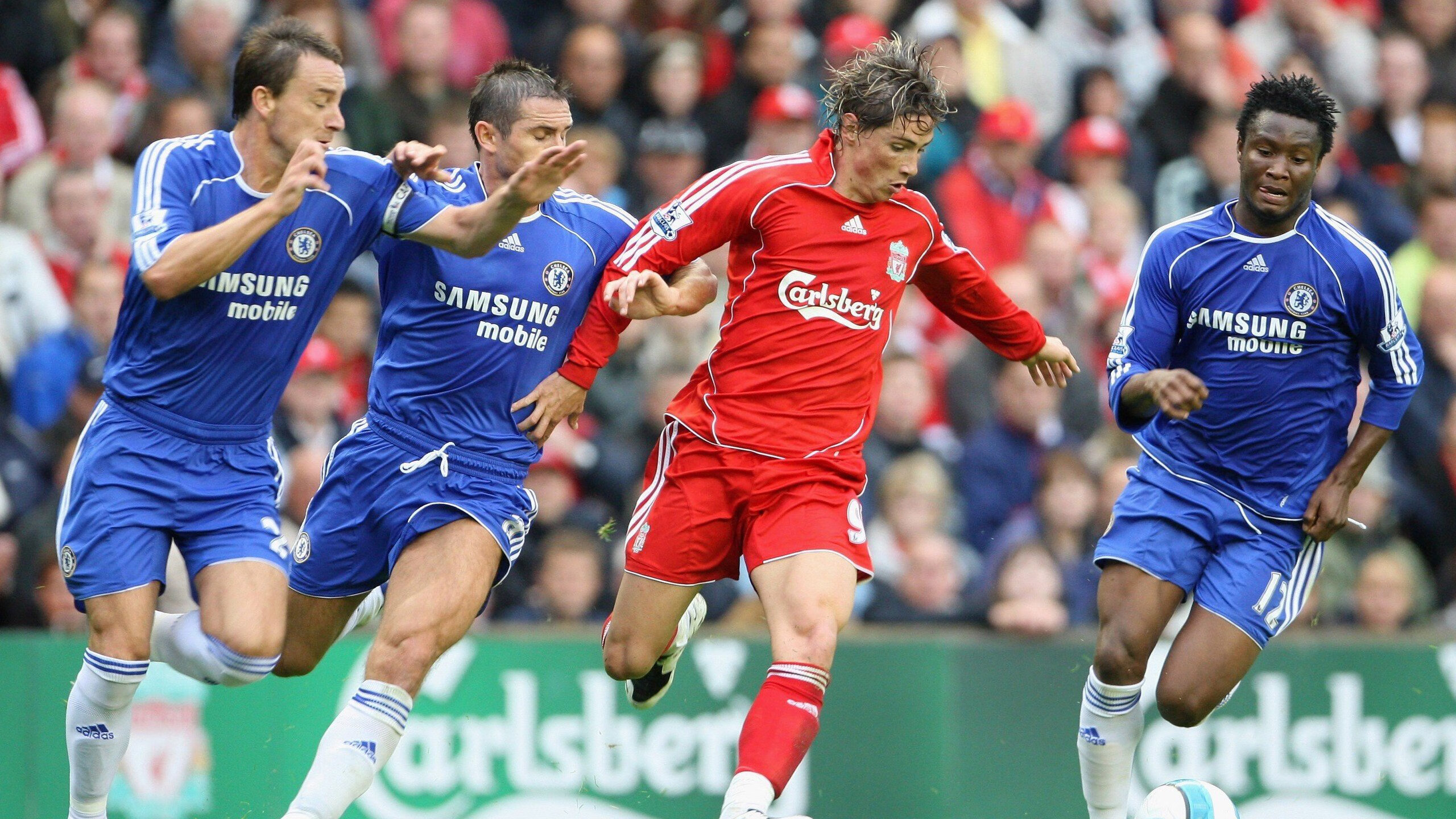 尤文图斯采用紧逼防守，逼迫对手失误取胜，尤文图斯官宣